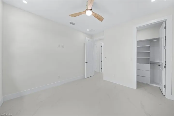 1024 Ne 1st Pl, Cape Coral, Florida 33909