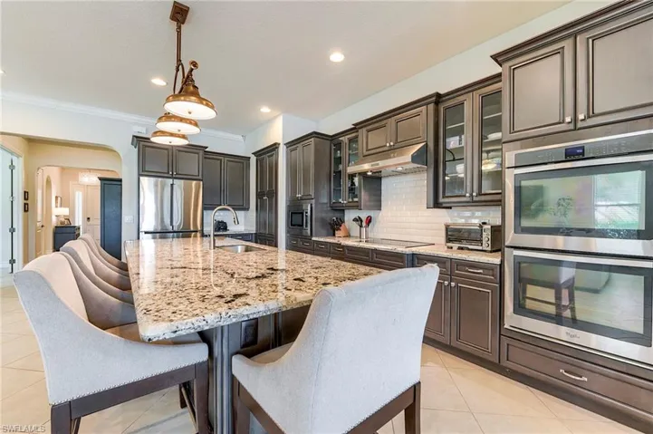 9335 Woodhurst Dr, Naples, Florida 34120