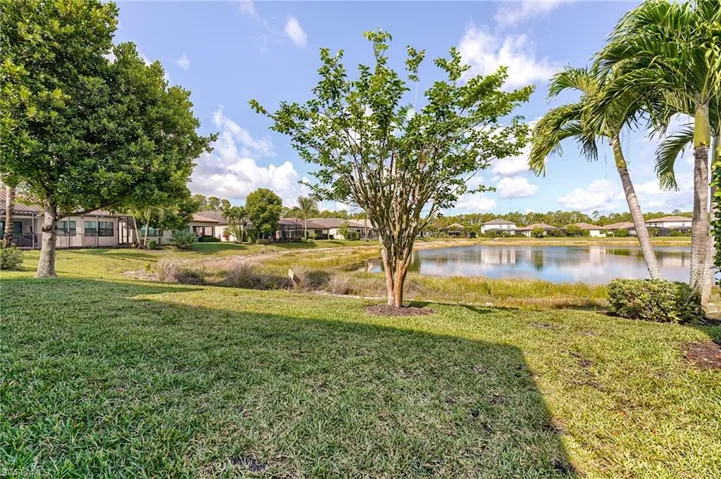 9335 Woodhurst Dr, Naples, Florida 34120