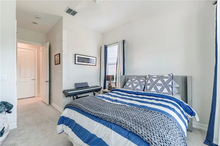 9335 Woodhurst Dr, Naples, Florida 34120