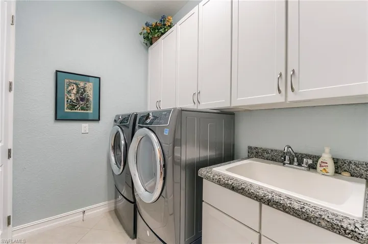 9335 Woodhurst Dr, Naples, Florida 34120