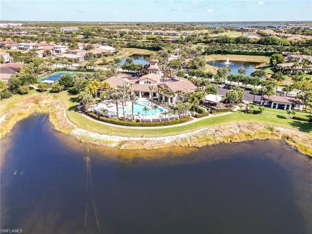 9335 Woodhurst Dr, Naples, Florida 34120