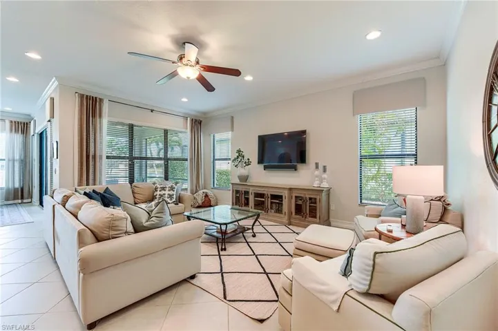 9335 Woodhurst Dr, Naples, Florida 34120