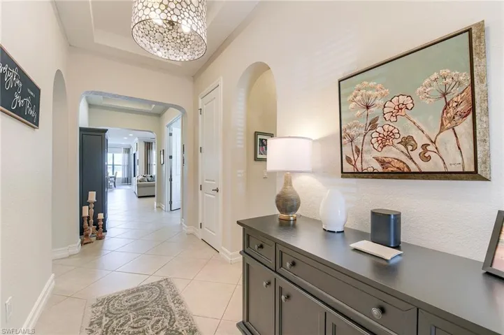 9335 Woodhurst Dr, Naples, Florida 34120