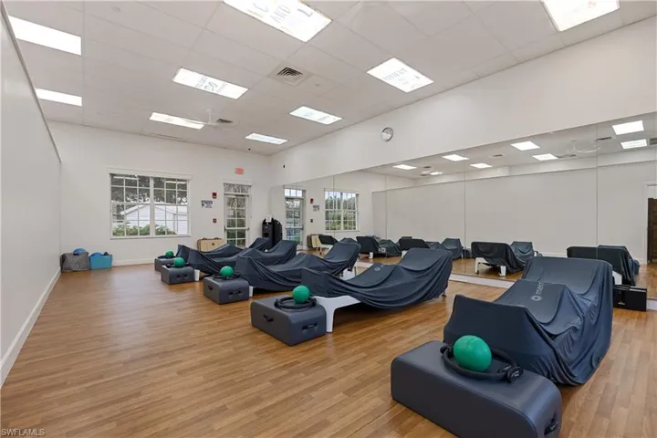 25060 Bay Cedar Dr, Bonita Springs, Florida 34134