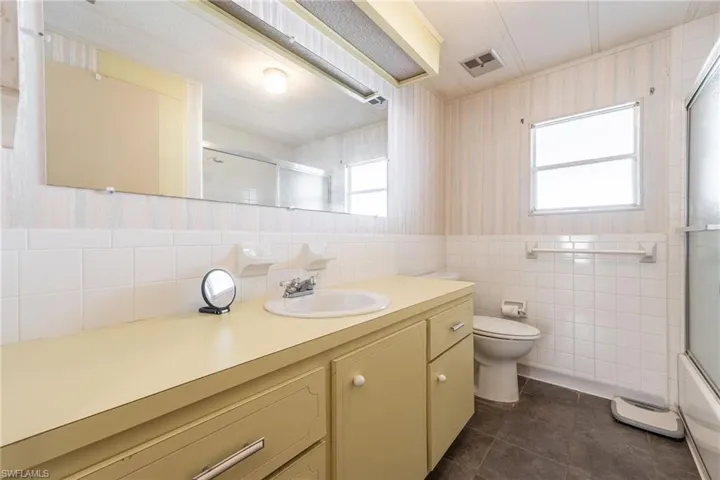 486 Jacklin Ln, North Fort Myers, Florida 33903