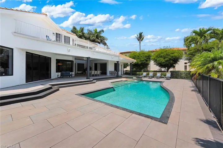 1578 Barfield Ct, Marco Island, Florida 34145