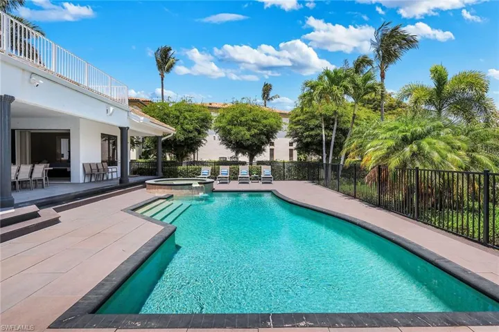 1578 Barfield Ct, Marco Island, Florida 34145
