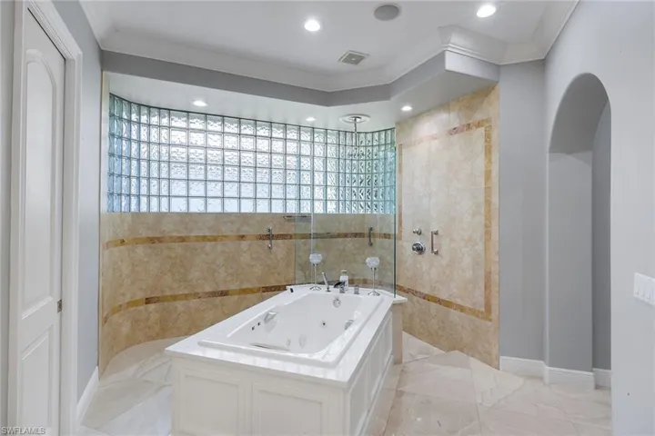 1578 Barfield Ct, Marco Island, Florida 34145