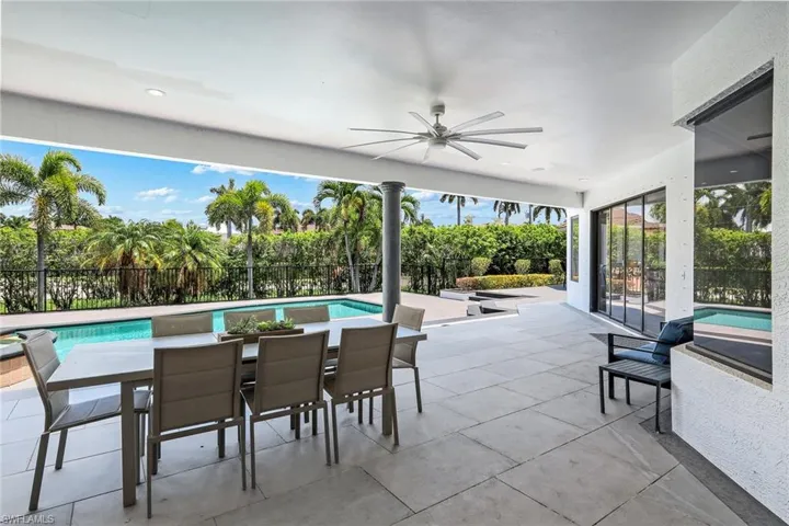 1578 Barfield Ct, Marco Island, Florida 34145