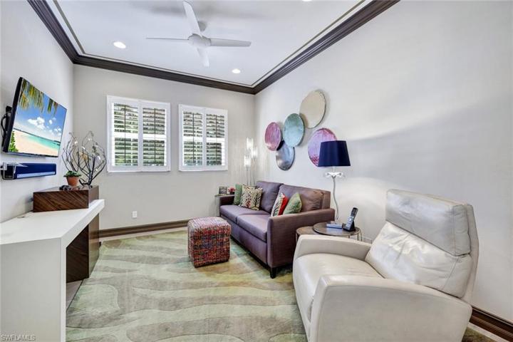 200  L AMBIANCE  CIR, Naples, FL 34108
