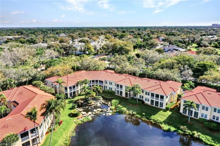 200  L AMBIANCE  CIR, Naples, FL 34108