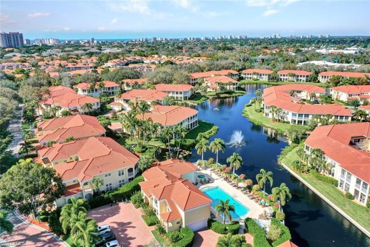 200  L AMBIANCE  CIR, Naples, FL 34108