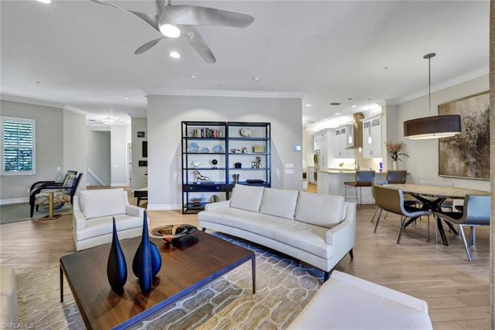 200  L AMBIANCE  CIR, Naples, FL 34108