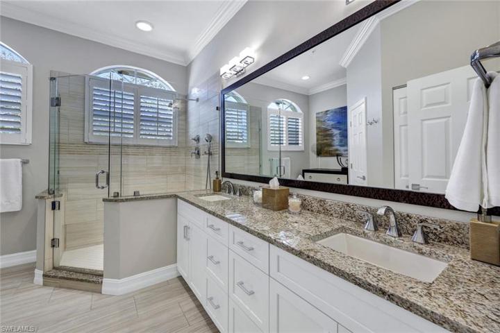 200  L AMBIANCE  CIR, Naples, FL 34108