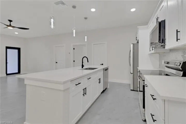 4501  15th SW ST, Lehigh Acres, FL 33973