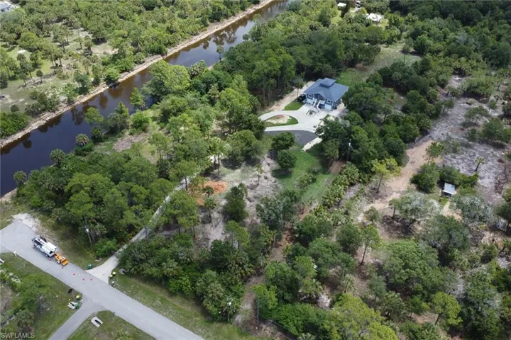 880  18th NE ST, Naples, FL 34120