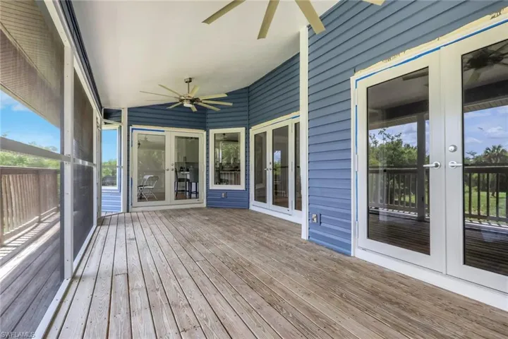 Screened balcony/deck