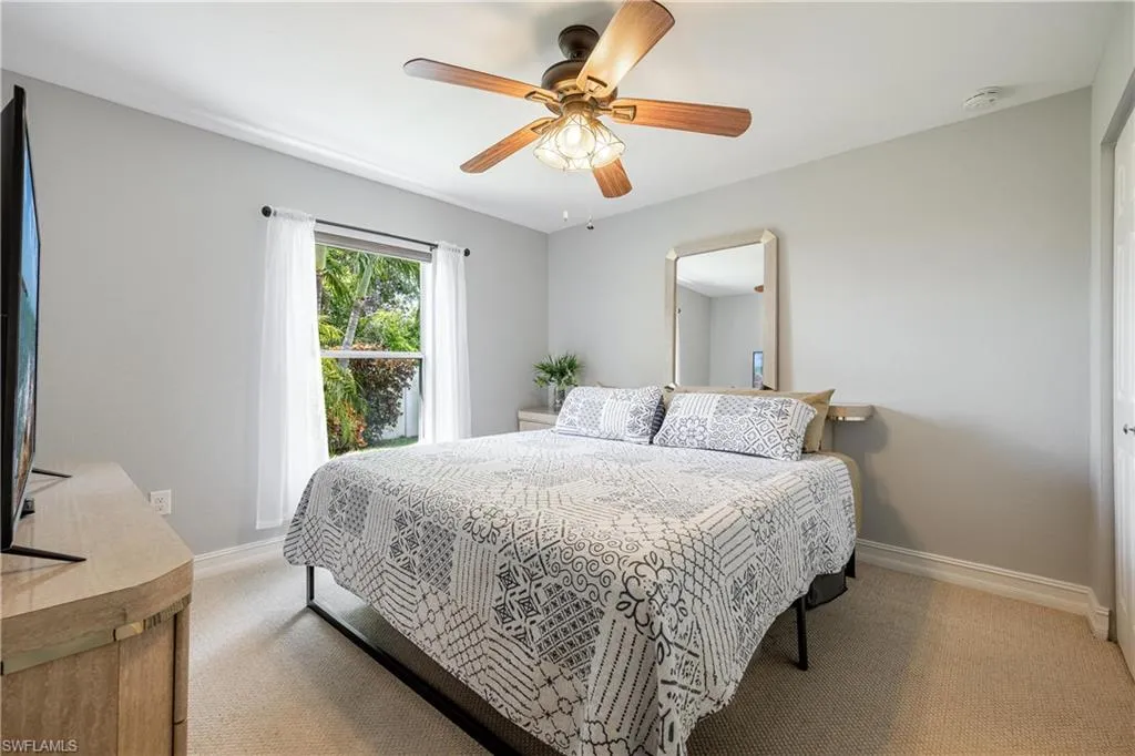 1404 4th ST, Cape Coral, FL 33993,225011873