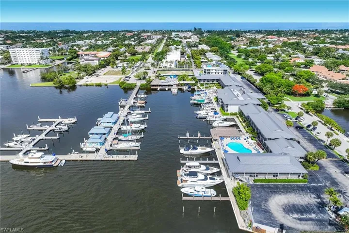 900 Broad Ave S 125, Naples, Florida 34102