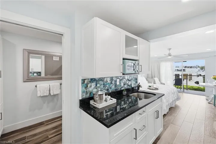 900 Broad Ave S 125, Naples, Florida 34102