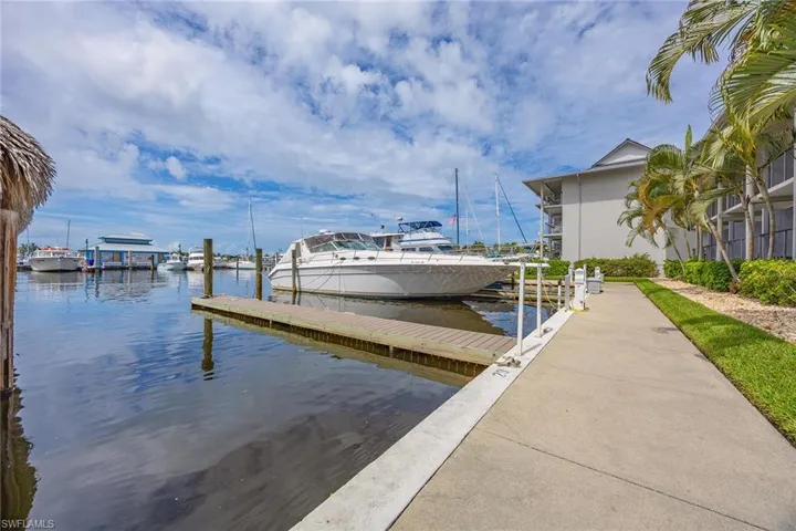 900 Broad Ave S 125, Naples, Florida 34102