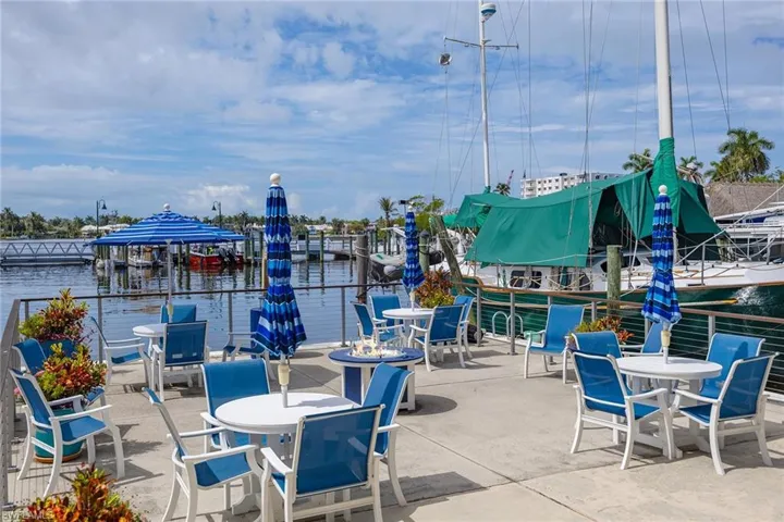 900 Broad Ave S 125, Naples, Florida 34102