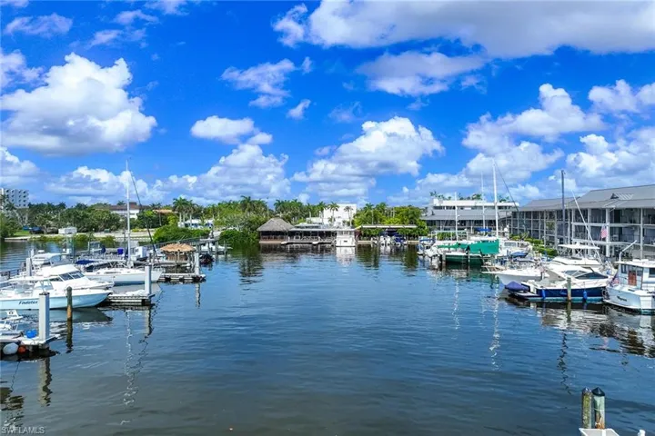 900 Broad Ave S 125, Naples, Florida 34102