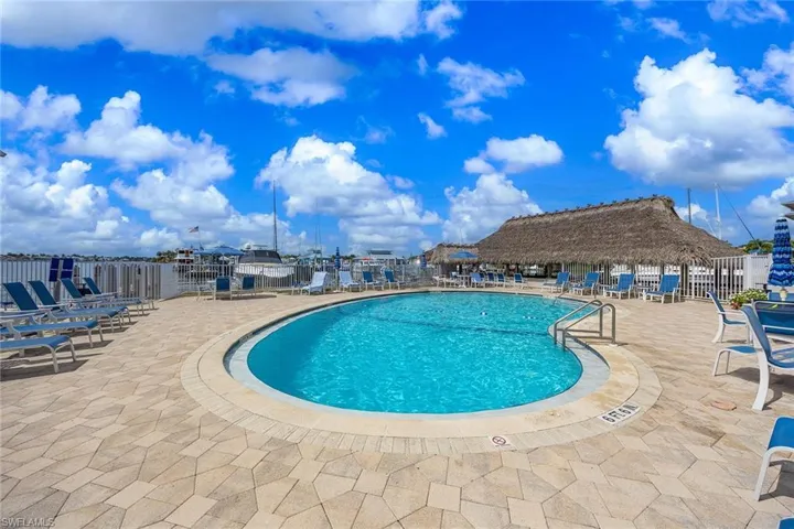 900 Broad Ave S 125, Naples, Florida 34102