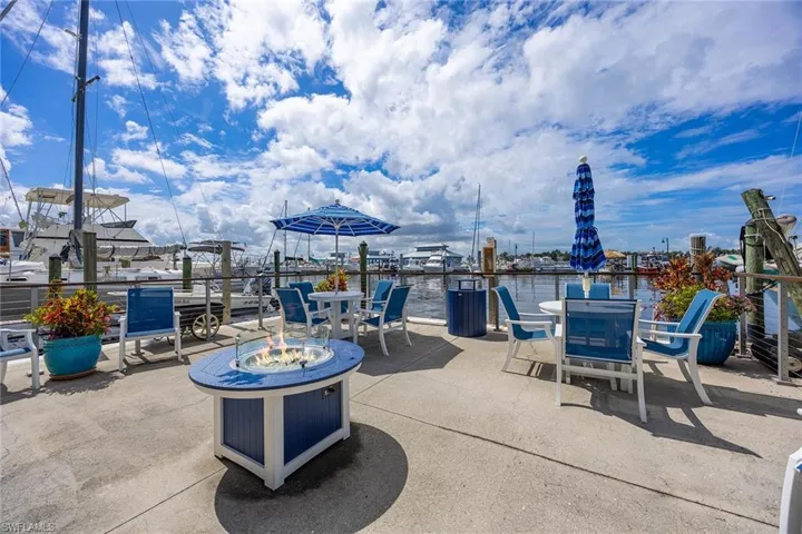 900 Broad Ave S 125, Naples, Florida 34102