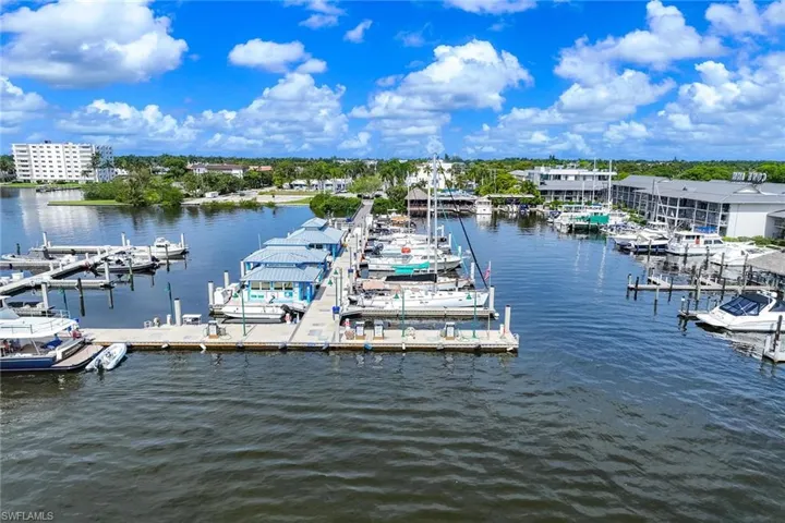 900 Broad Ave S 125, Naples, Florida 34102