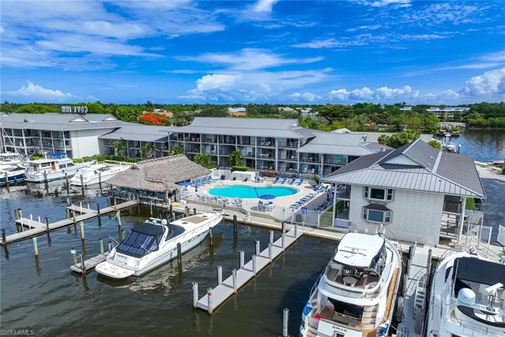 900 Broad Ave S 125, Naples, Florida 34102