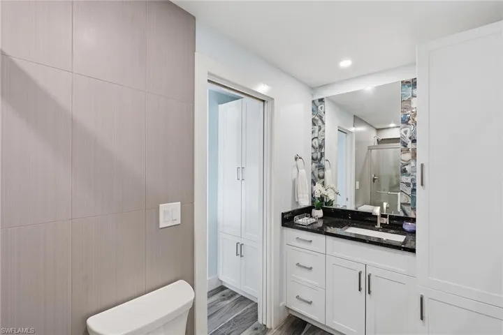 900 Broad Ave S 125, Naples, Florida 34102