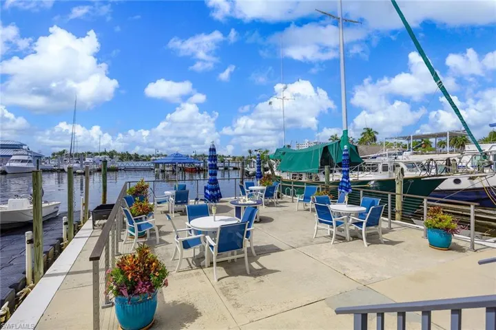 900 Broad Ave S 125, Naples, Florida 34102