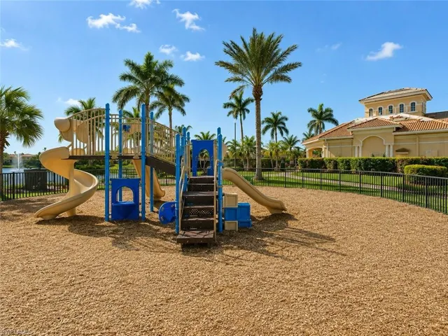 17038 Tremont St, Fort Myers, Florida 33908