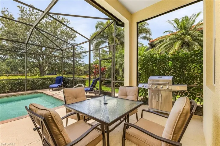 Dining area of lanai