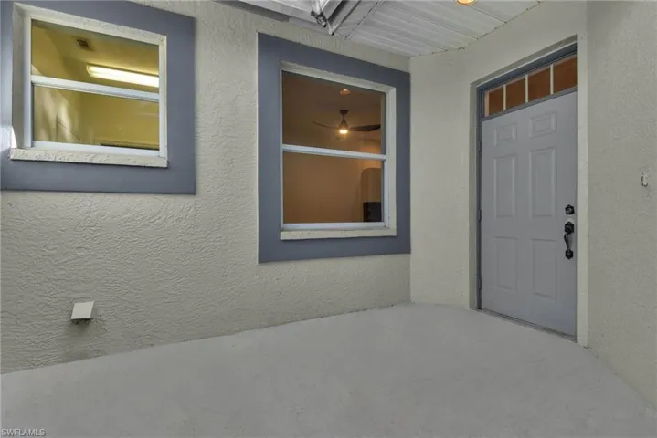 Screened Front Entry