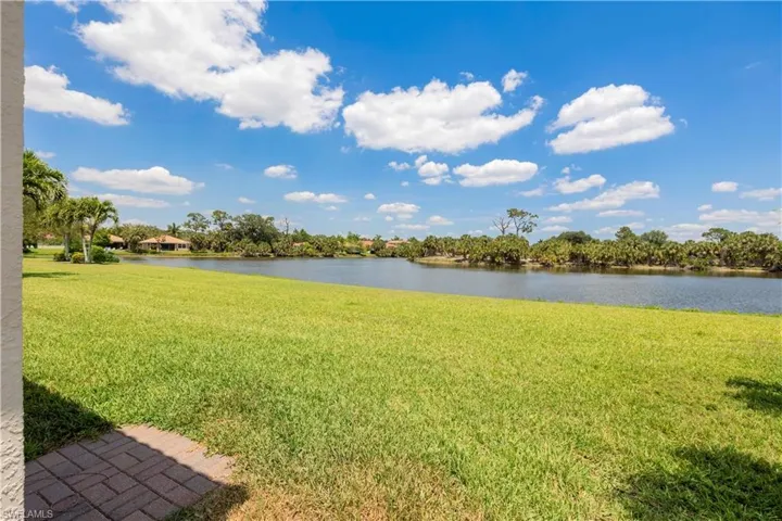 13080  Silver Thorn  LOOP, North Fort Myers, FL 33903