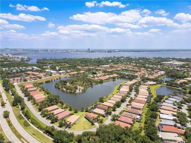 13080  Silver Thorn  LOOP, North Fort Myers, FL 33903