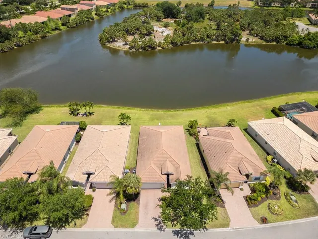 13080  Silver Thorn  LOOP, North Fort Myers, FL 33903