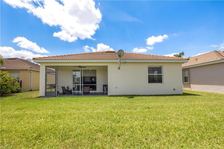 13080  Silver Thorn  LOOP, North Fort Myers, FL 33903