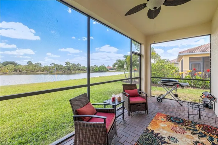 13080  Silver Thorn  LOOP, North Fort Myers, FL 33903