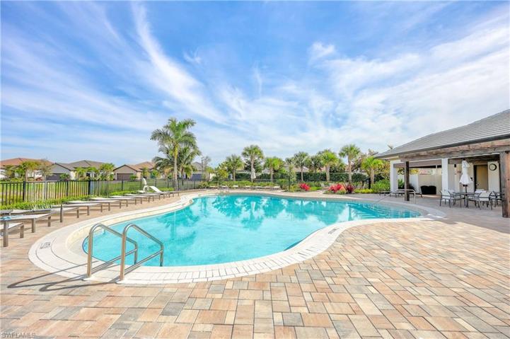 15194  Tolmino  ST, Naples, FL 34114