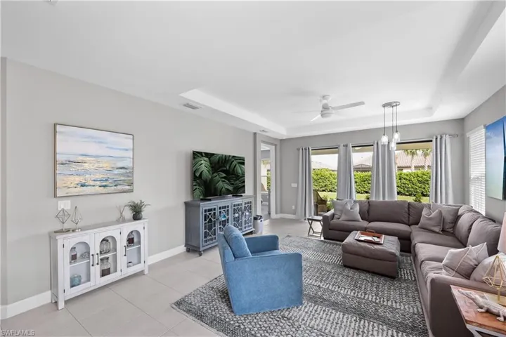 15194  Tolmino  ST, Naples, FL 34114