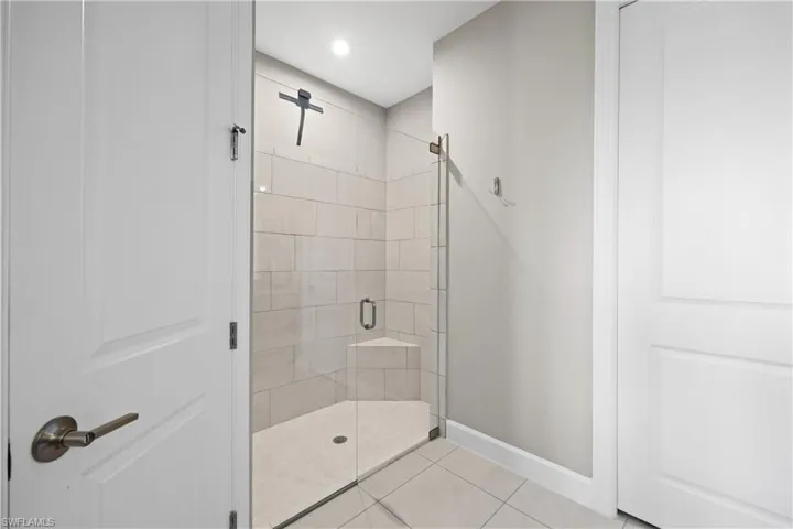 15194  Tolmino  ST, Naples, FL 34114