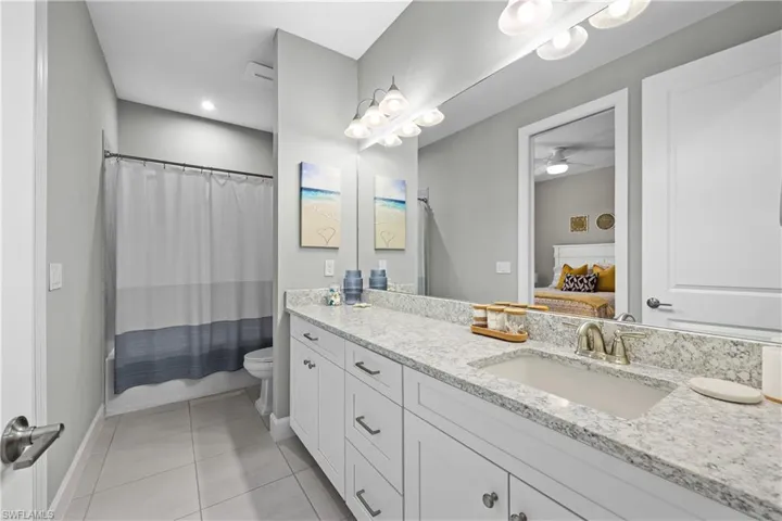 15194  Tolmino  ST, Naples, FL 34114