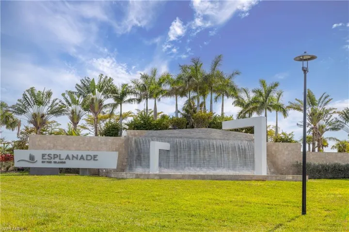 15194  Tolmino  ST, Naples, FL 34114