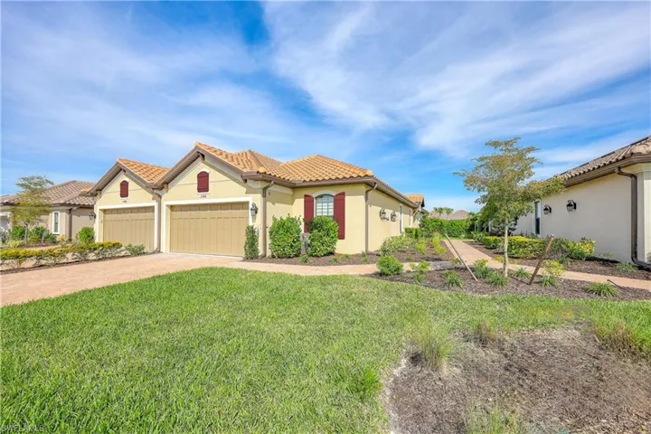 15194  Tolmino  ST, Naples, FL 34114