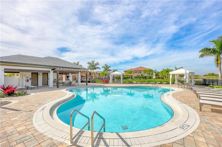 15194  Tolmino  ST, Naples, FL 34114