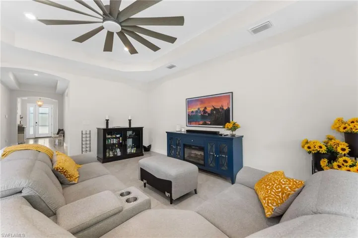 14619  Stillwater  WAY, Naples, FL 34114